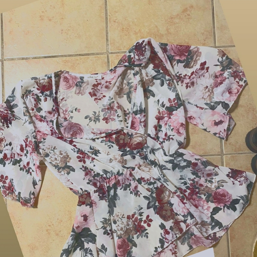 Blouse size medium